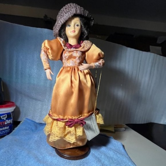 Brinn's 1987  Limited Edition Collectible doll - Picture 1 of 4